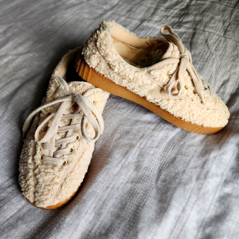 Tretorn® Nylite Plus Sneakers in Cream Faux Shearling